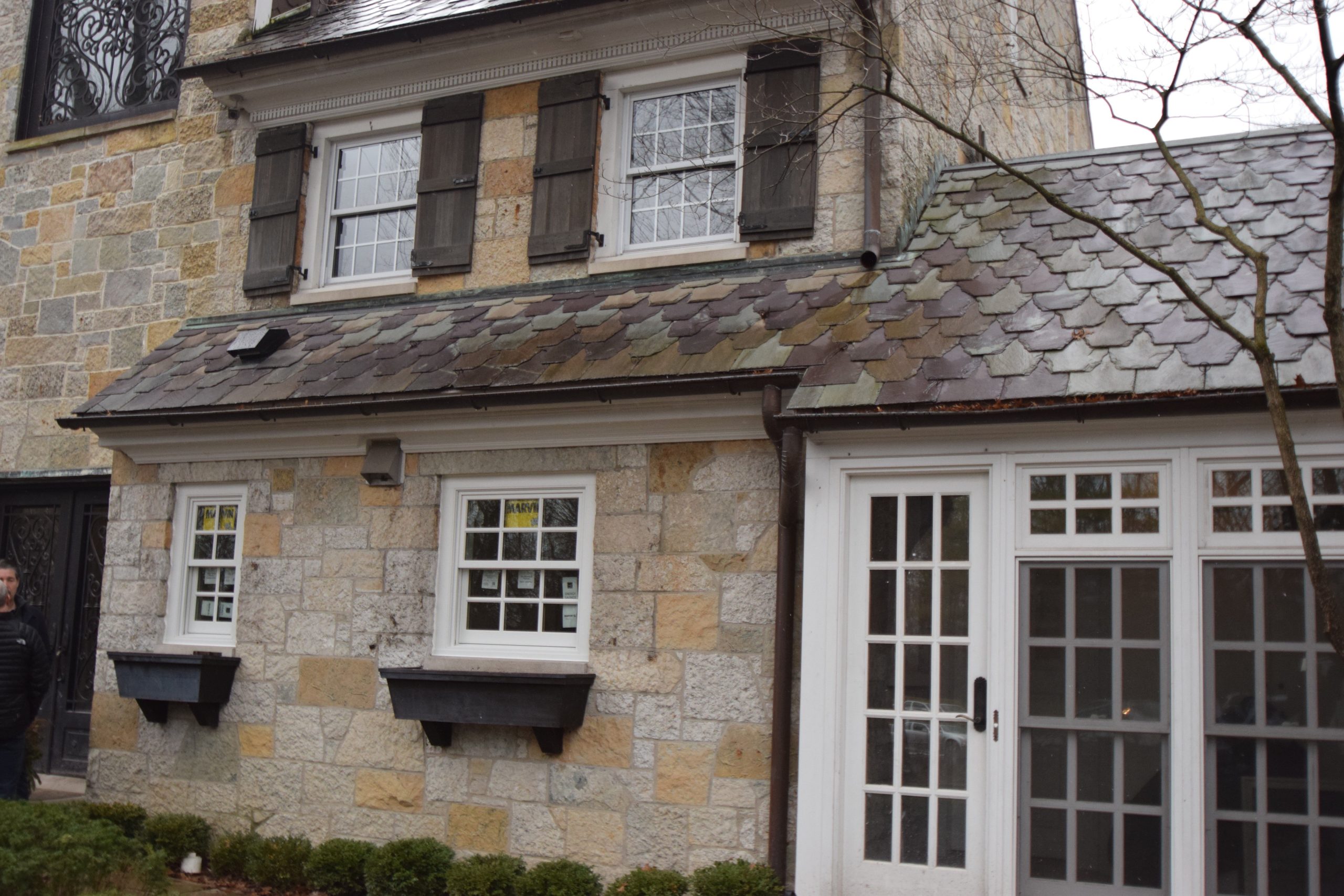 Replacing Windows in Your Historic Home: The Do's & Dont's Replacing Windows in Your Historic Home: The Do's & Dont's