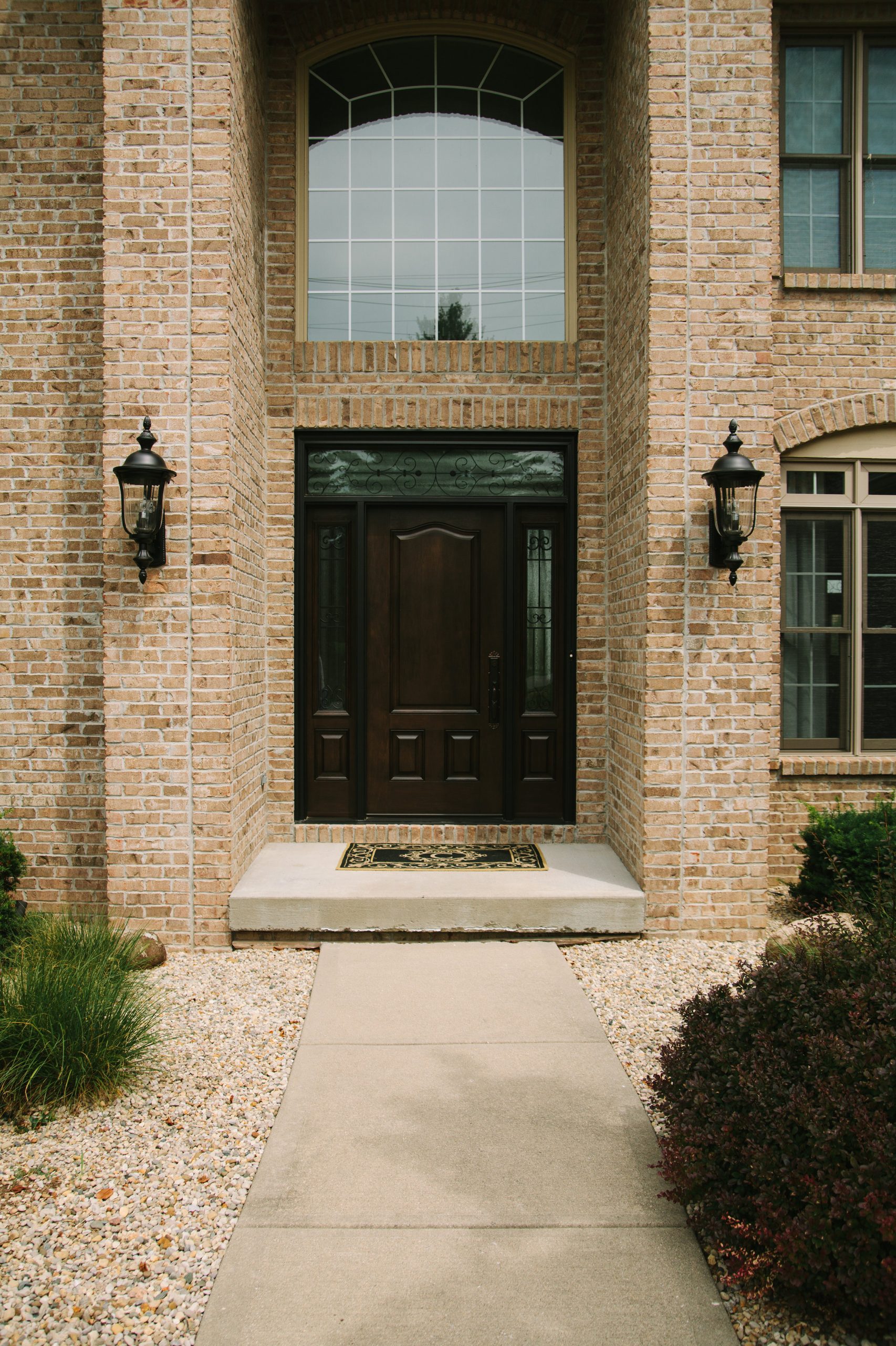 Exploring Entry Door Styles FranklinWindowandDoor(Final)-16
