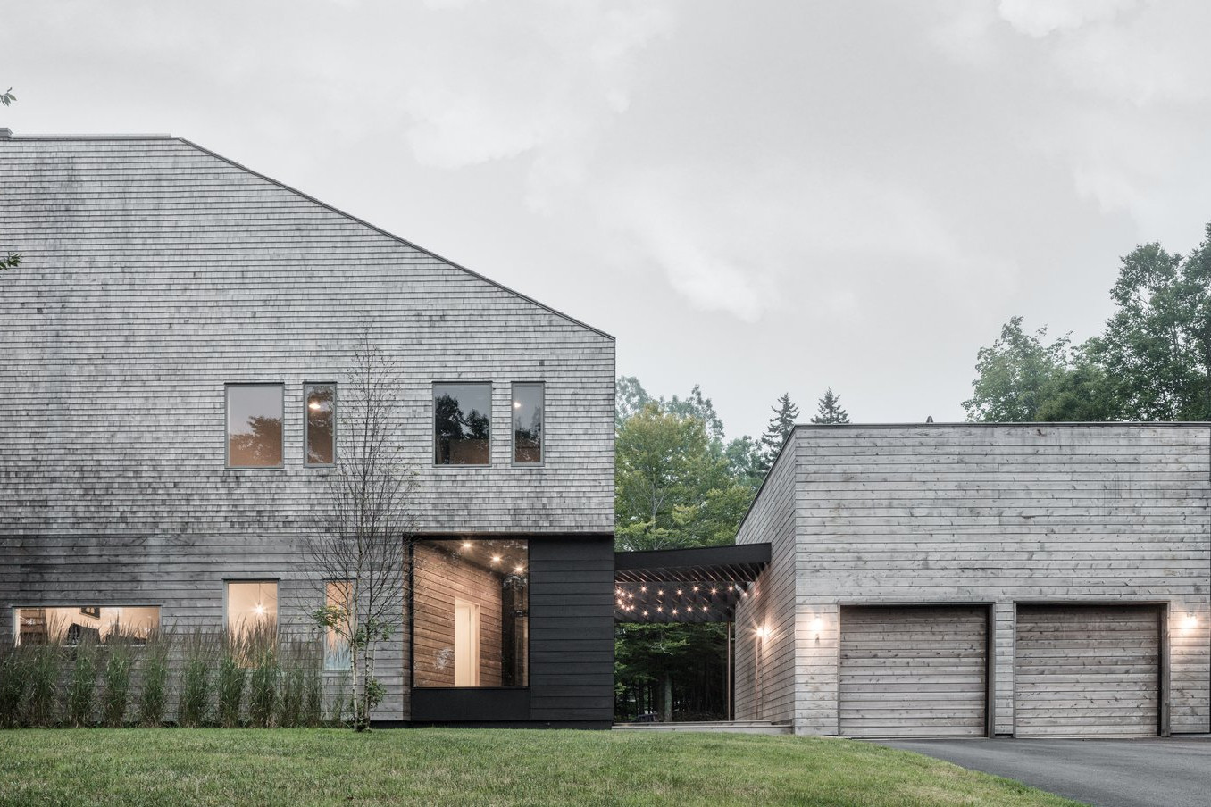 Contemporary Fiberglass Entry Door that Looks Like Authentic Steel